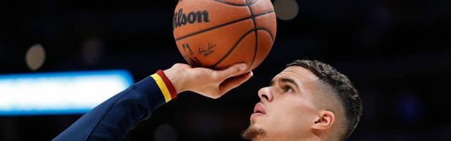 开云app下载-小波特或因背伤长期缺席 约基奇卫冕MVP希望大增？